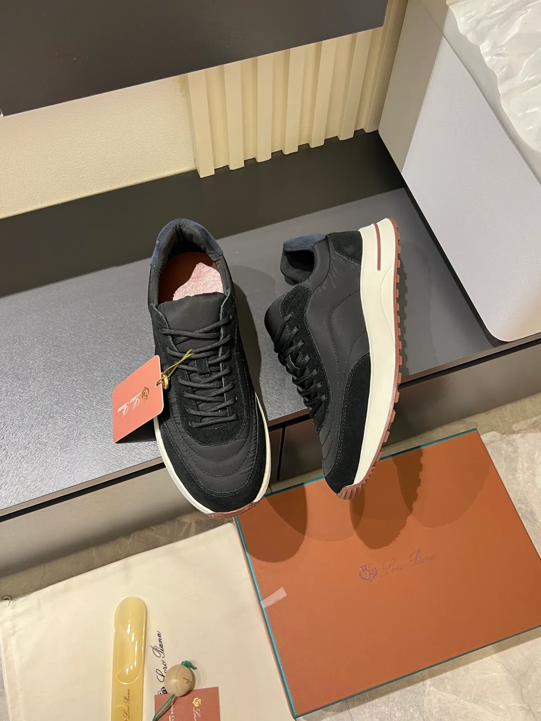 Men's men's shoes 💰p480Loro Men's men's shoes 💰piana niche Loro classic jogging shoes, men's lace-up casual shoes and sneakers, high-quality lightweight and comfortable fabrics, suitable for outdoor leisure, the color scheme is young and energetic, and it looks great with sportswear or casual suits! Size: 38-44 (45 customized)